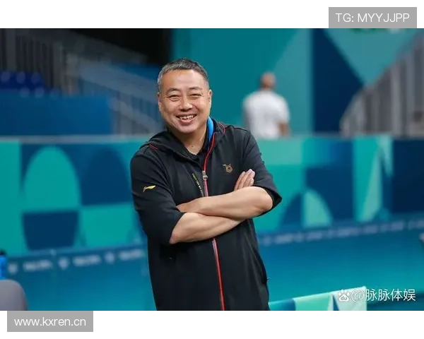 刘国梁家的乒乓球桌镶金边？